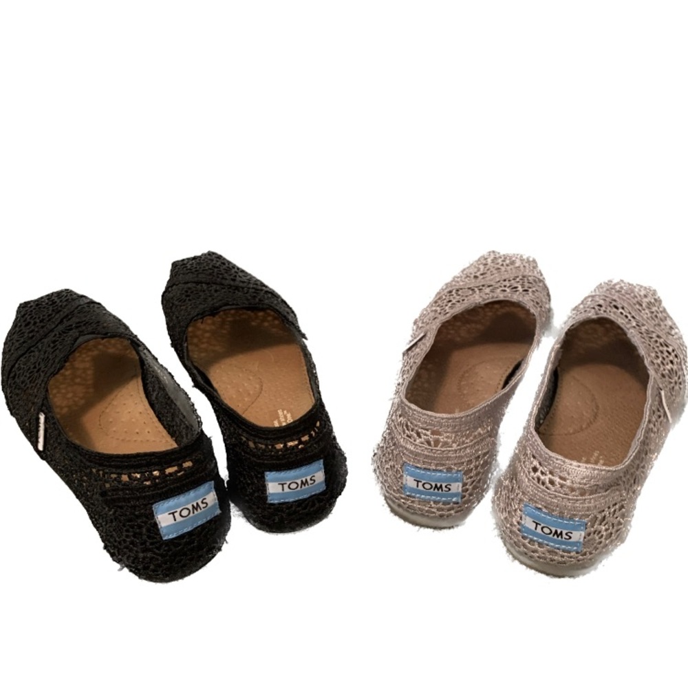 TOMS Light Grey  & Black Moroccan Lace Alpogatas. Great condition!